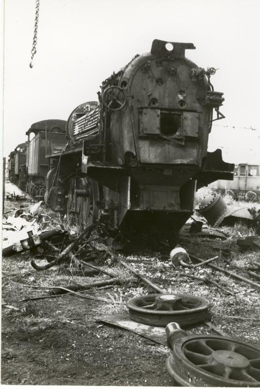 0016 Deposito Locomotive Treviso Demolizioni fine anni 70 Foto Nazario Bobbo.jpg