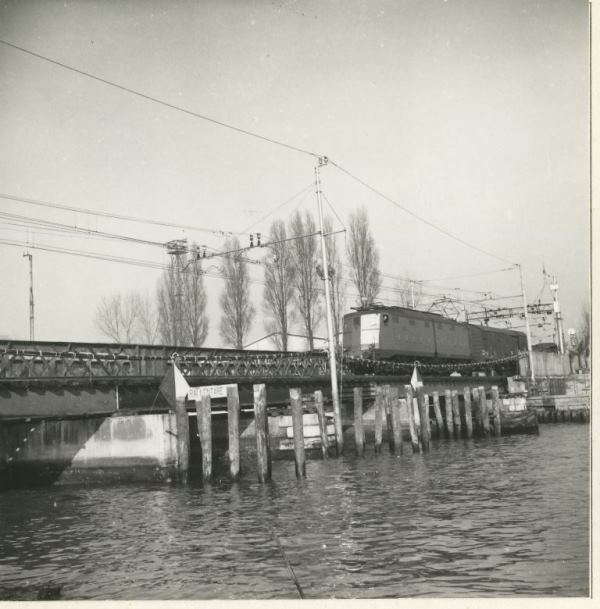 1971 45041 Save0010.jpg