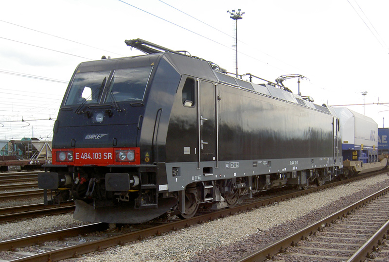 E 484 103 Torino Orbassano 40385.jpg