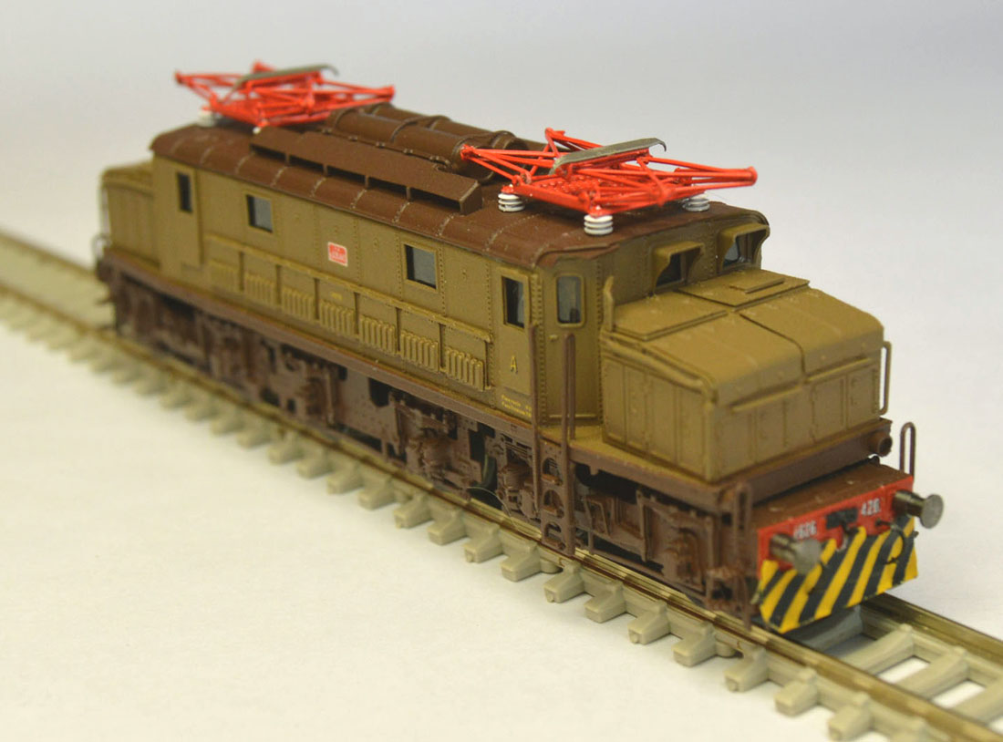 e626 420 dx fronte cab a SMALL2.jpg