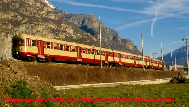 ALe 803 Beige e rosso Colico-Chiavenna trz000.jpg