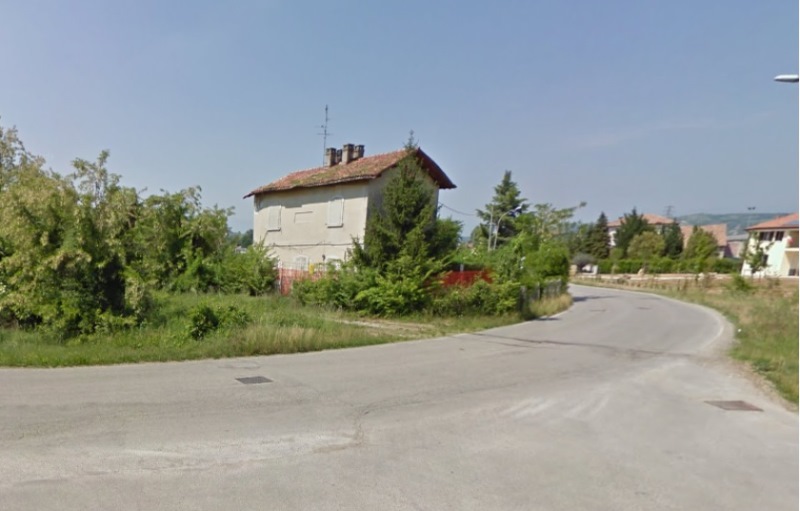 Km 14 661 casello e rotaie.jpg