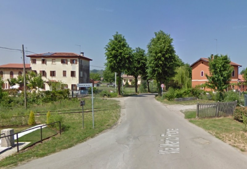 0000 Km 11 780 casello e rotaie.jpg