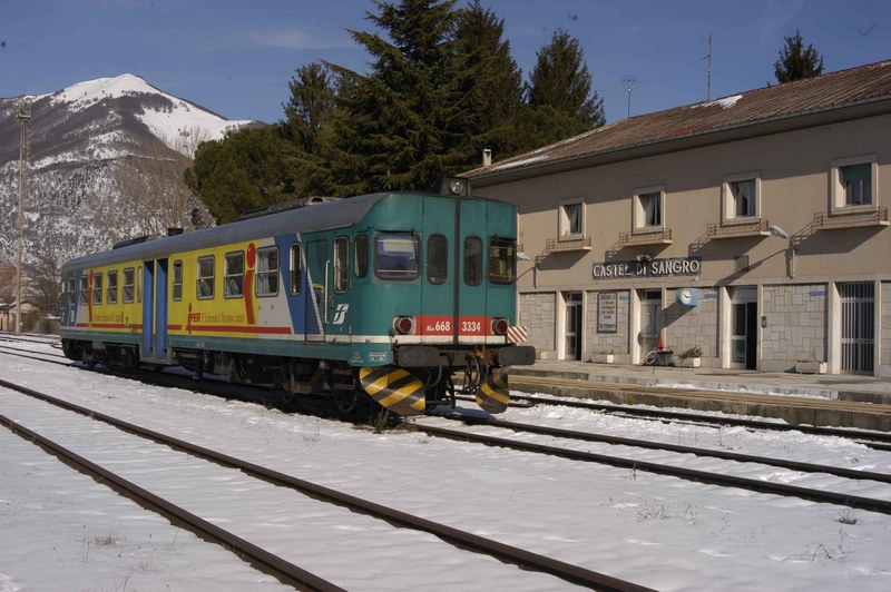 Copyrigt- ALn 668 3334 a Castel di Sangro.forum2G-archivio Walter Bonmartini-foto-WalterBonmartini.jpg