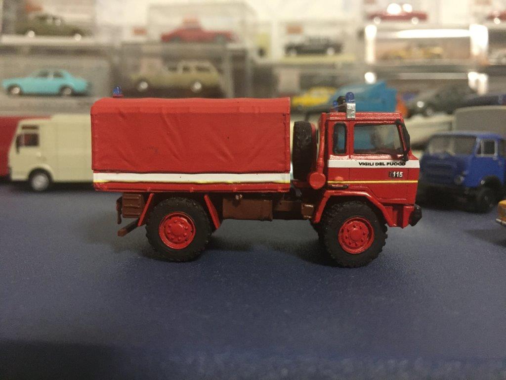 TA Models Acm 80 Vigili del fuoco 4.jpg