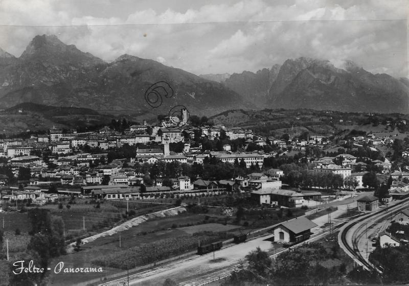 008 016 Feltre-panorama-parziale-anni-60-con-STAZIONE-FERROVIARIA (2).jpg