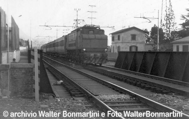 E.626.176-Locale da Milano-Lecco anni _70.forum2G-archivioWBonmartini-foto-WBonmartini.0..jpg