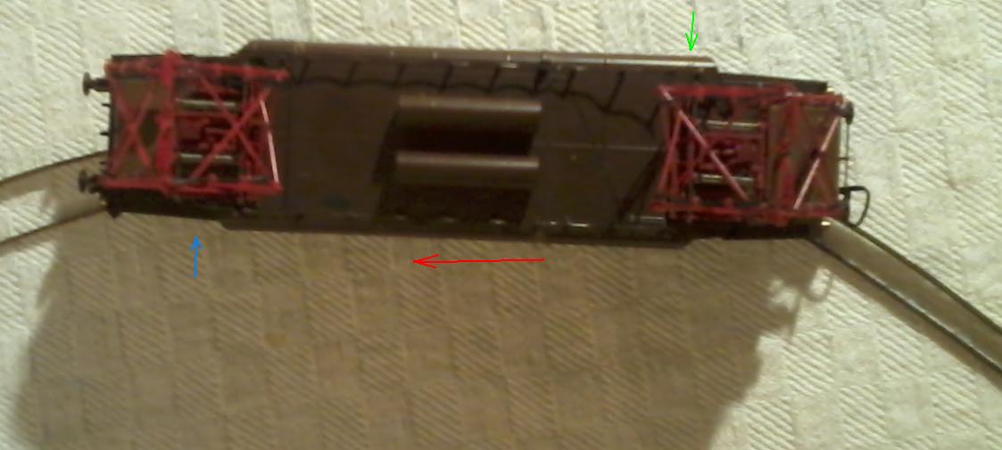 E432 su guide di ottone - da sopra.JPG