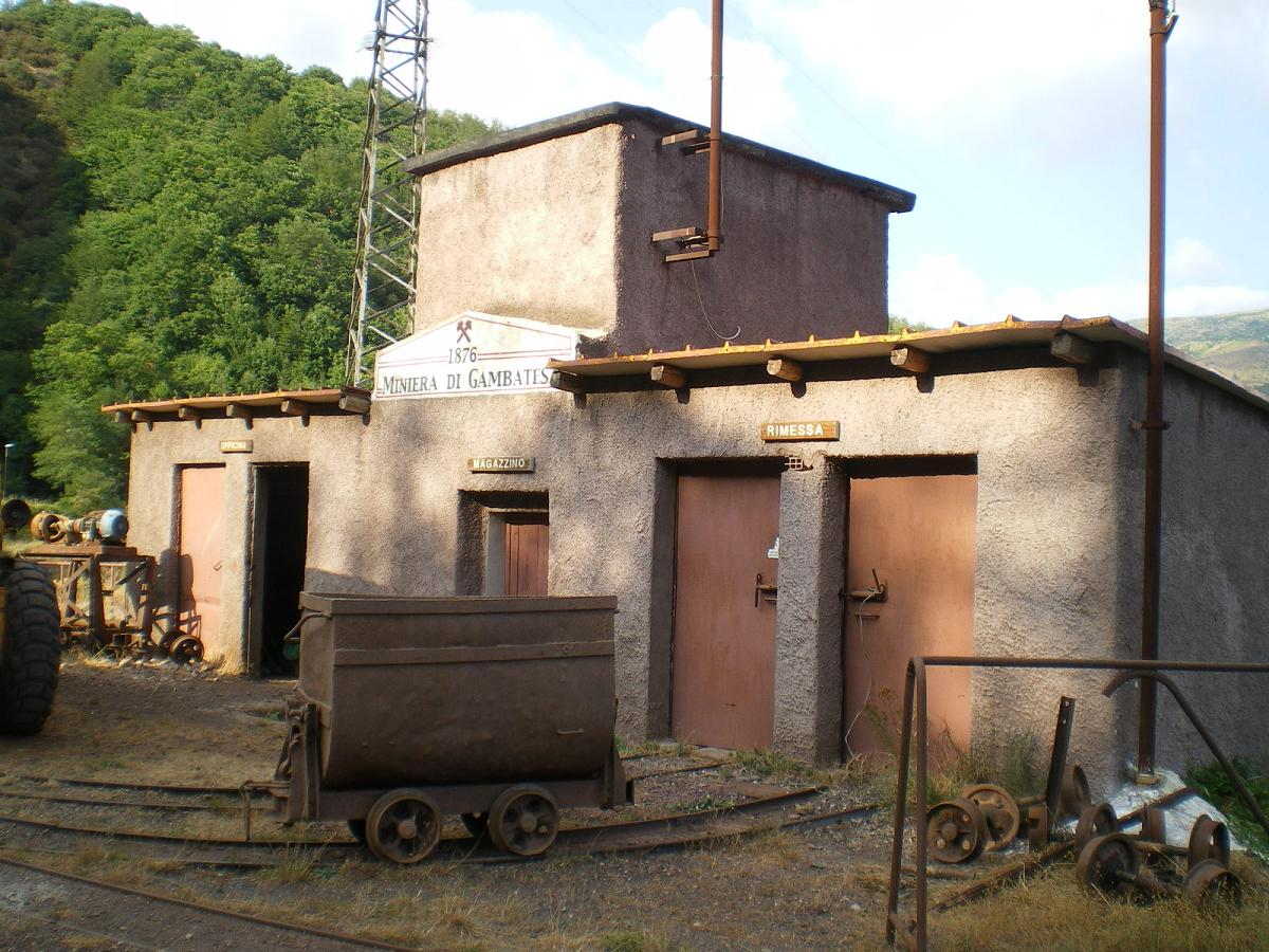 deposito locomotive.jpg