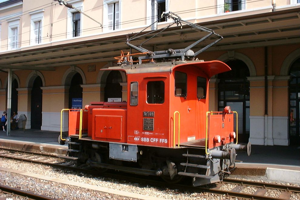 Swiss_electric_shunter.jpg
