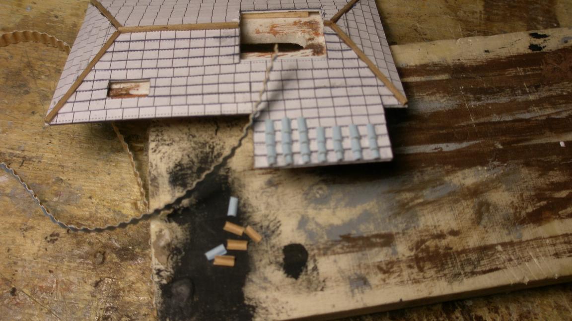 323.37 tetto colonica.JPG