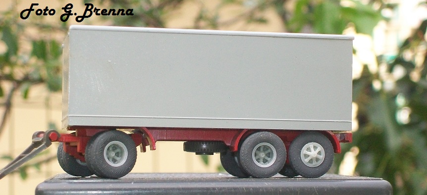 RIMORCHIO CON TRILEX ITALIANE.jpg