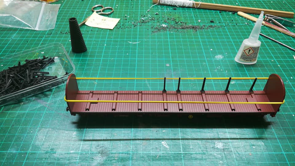 montaggio stanti 1.jpg