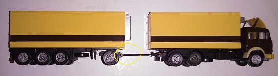 IVECO CON RIMORCHIO.jpg
