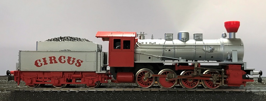 PIKO_Circus_Schlepptenderlok_1018px.jpg