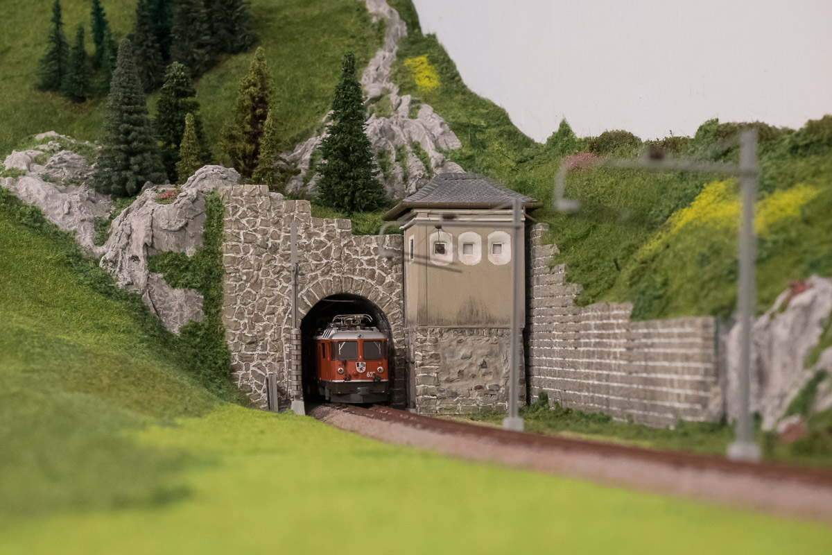 Tunnel Solis e cabina elettrica-2.jpg