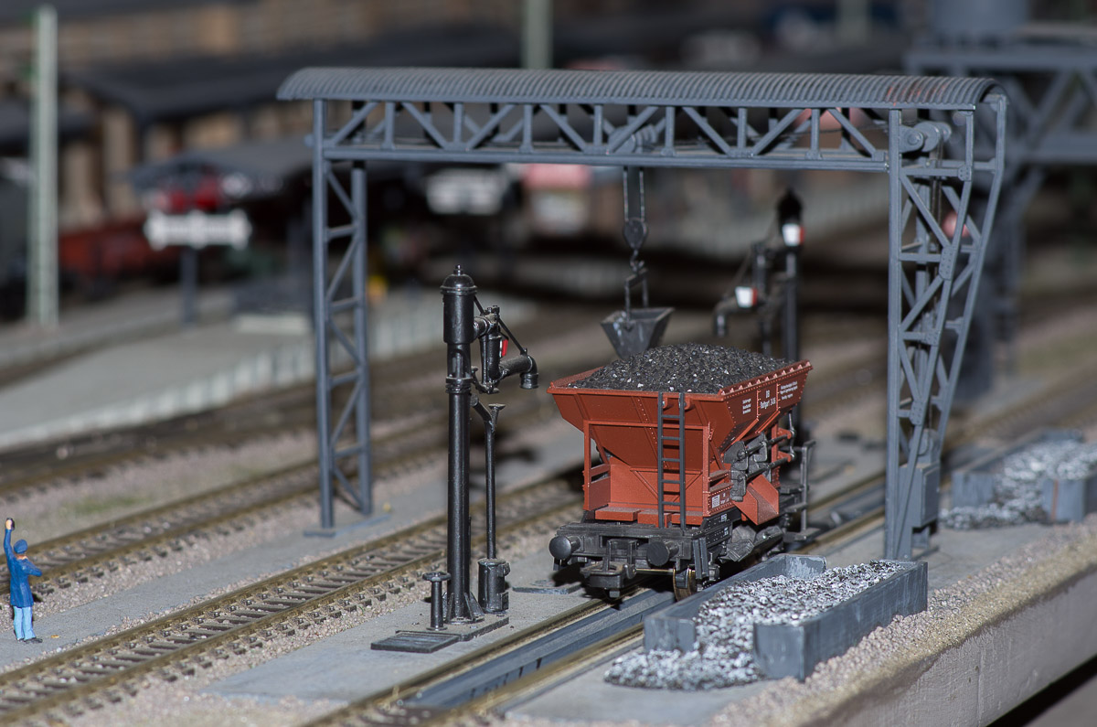 Plastico DB-12.jpg