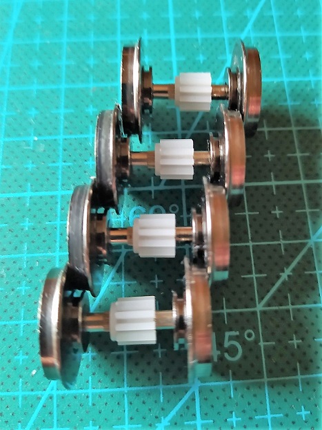 Assi pronti per il montagio.jpg