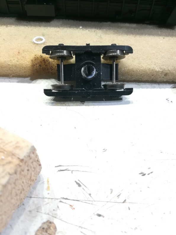 Anello inserito nel vano di rotazione del carrello.+1.jpg