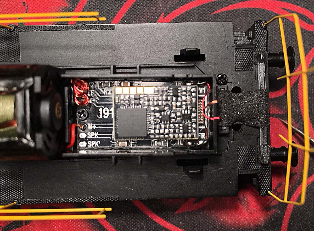 Rivarossi D245 board.jpg