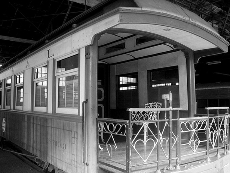 fenadesal carrozza salone.jpg