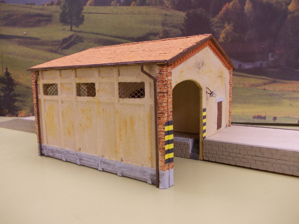 3-piano caricatore.jpg