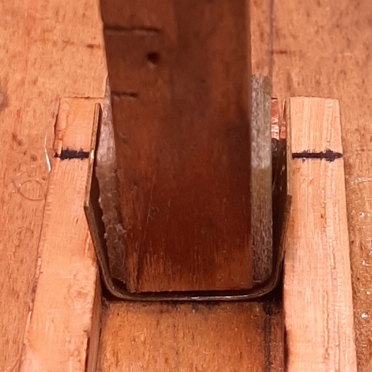 Piegatura sabbiera su stampo e dima 3.jpg