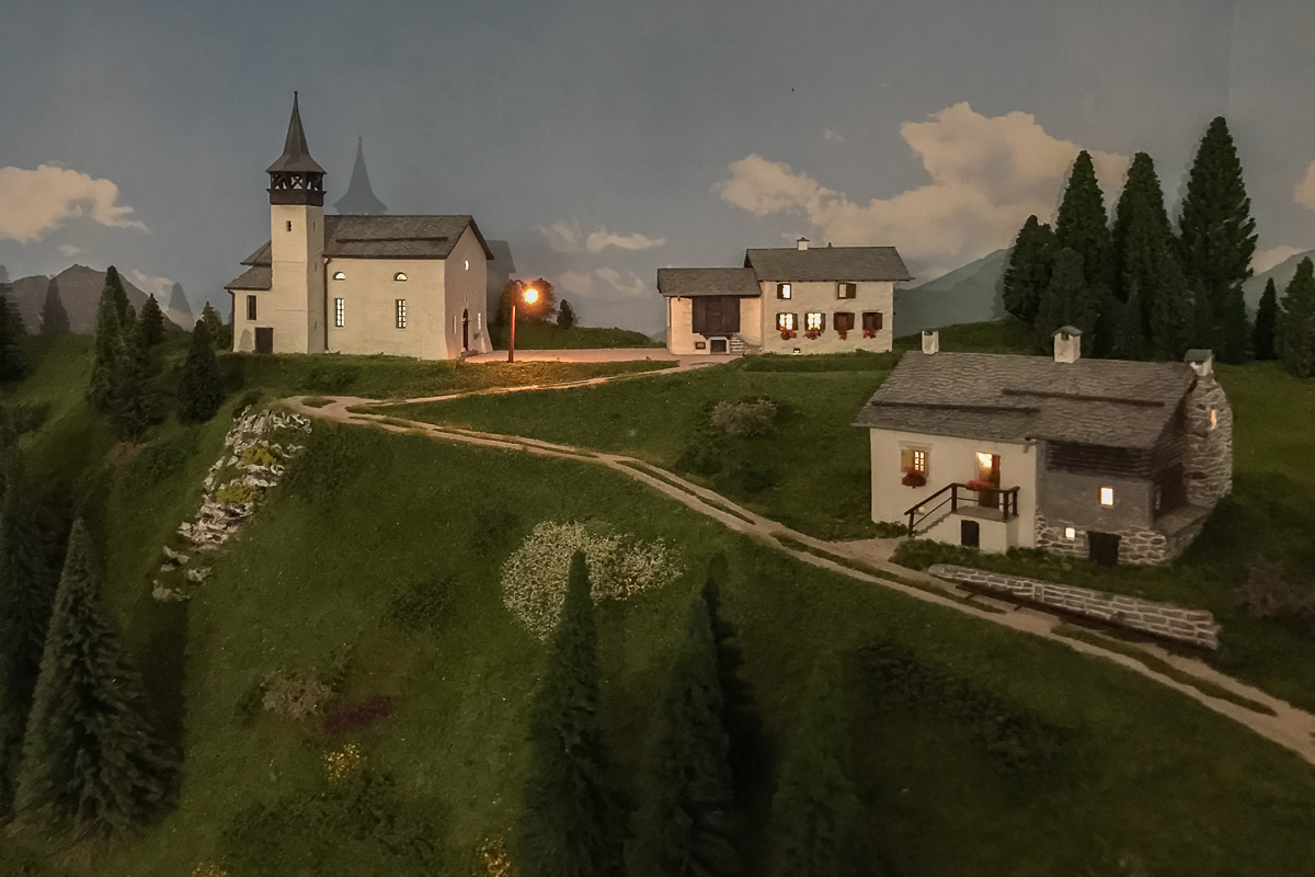 2023 05 28 - illuminazione edifici RhB-1.jpg