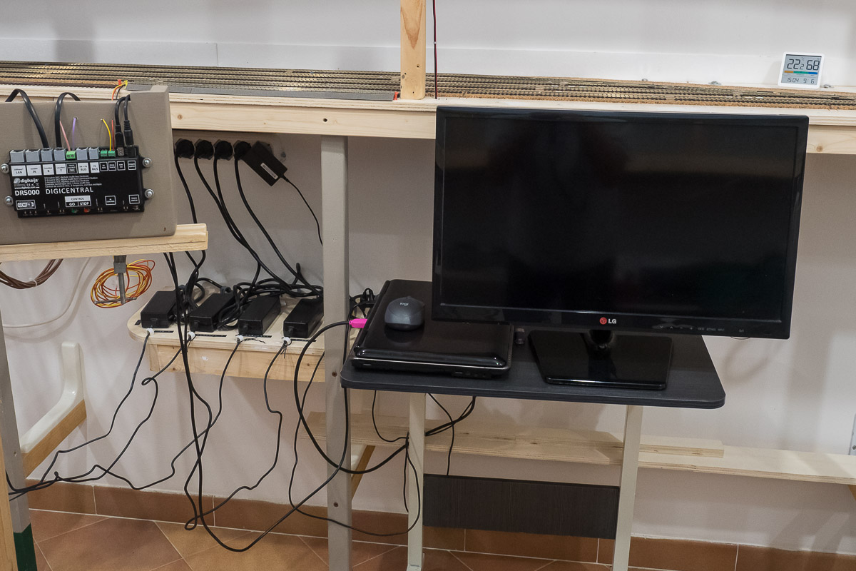 2023 09 06 - PC e monitor-3.jpg