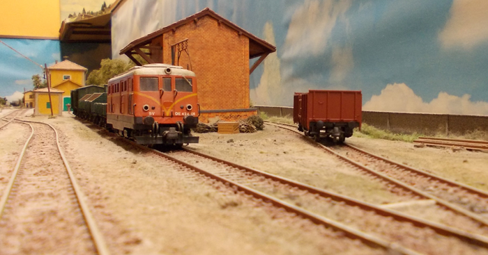 DE 424 con merci.jpg