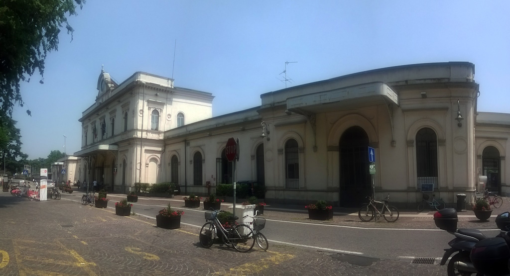 Bahnhof_Monza_tb.jpg