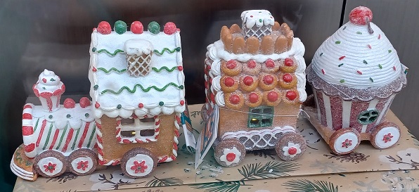 20231223_115232 Trenino dolciario natalizio.jpg