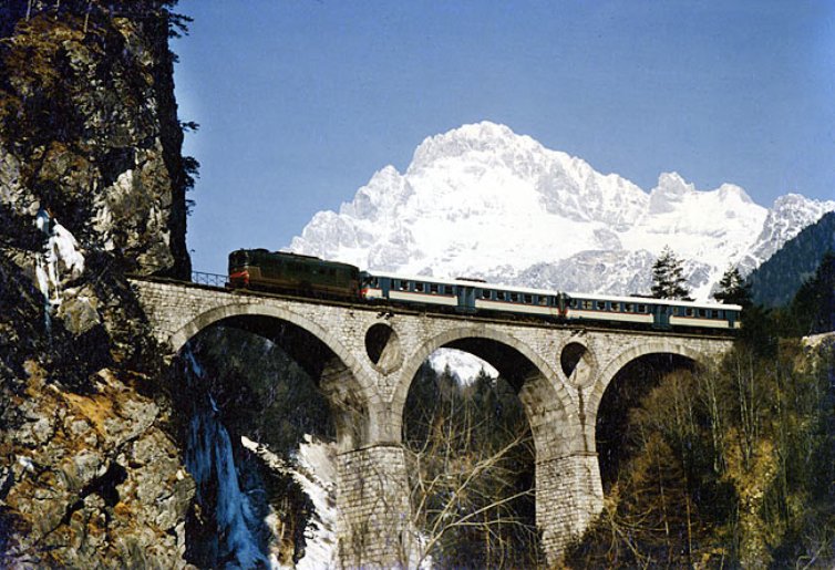 ferrovia-del-cadore Tabacchi.jpg