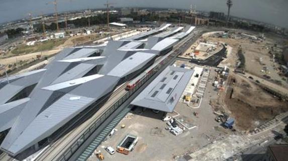 Wien - 03-08-2012 un treno.JPG