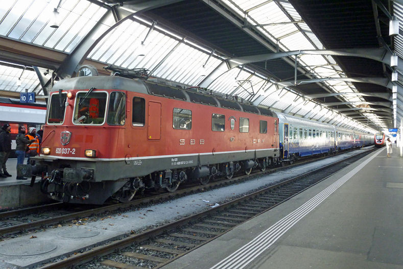 SBB Cargo Re 620 037.jpeg