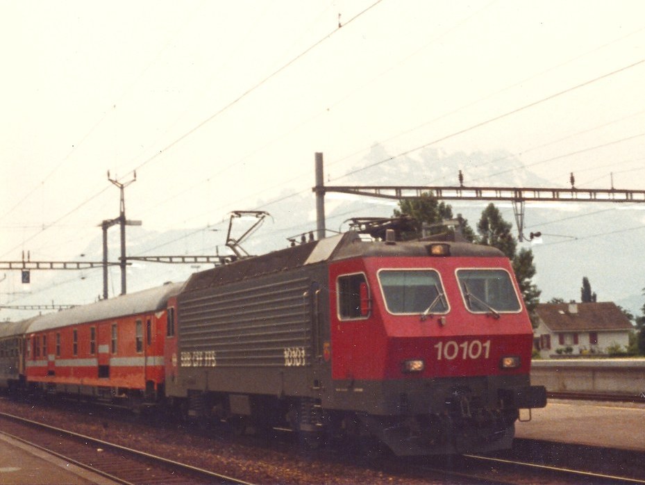 Re 4-4 IV 10101.jpeg