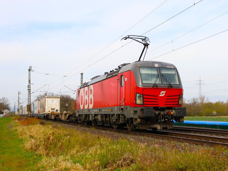 oebb-siemens-vectron-1293-069-1-1363978.jpg