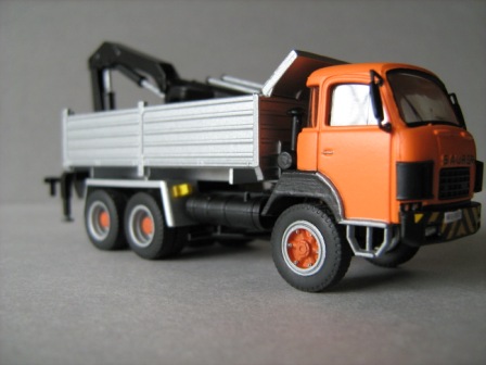 saurer-lato-serbatoio.JPG