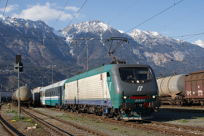 E412 - Zugheizanlagen-Test. Innsbruck Frachtenbahnhof.  marzo 2011.jpg