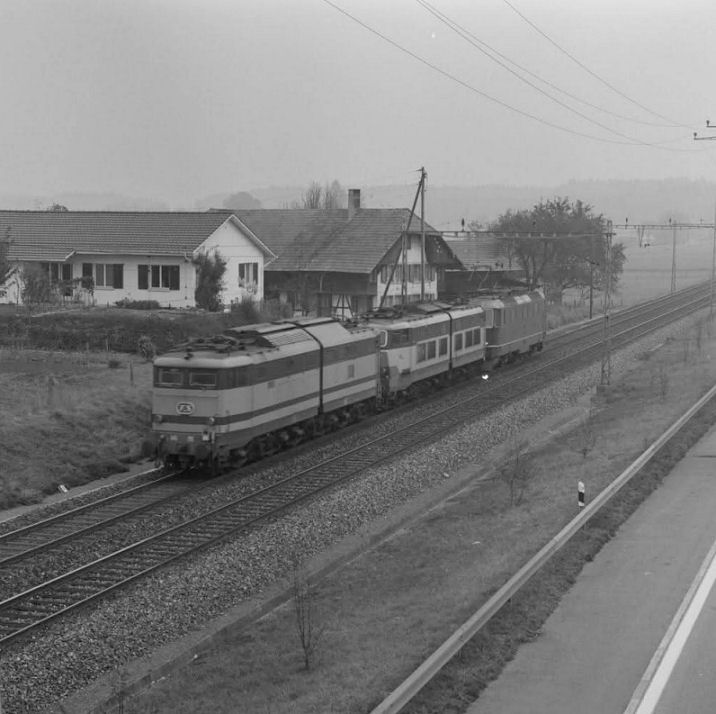 SBB Re 4-4+ FS 656 + 646.jpg