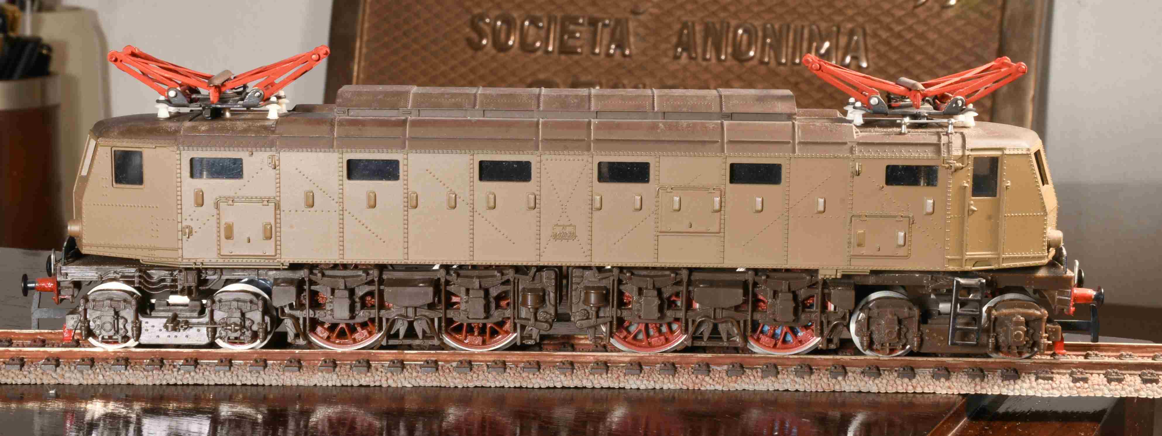 Rivarossi E.428.166.jpg