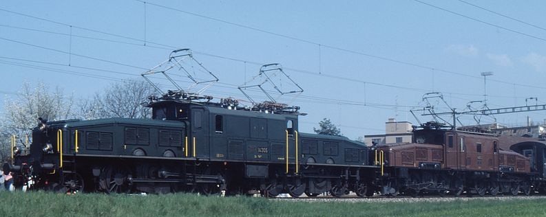 Swiss_Rail_SBB_Ce_6_8_14305_14253.jpg