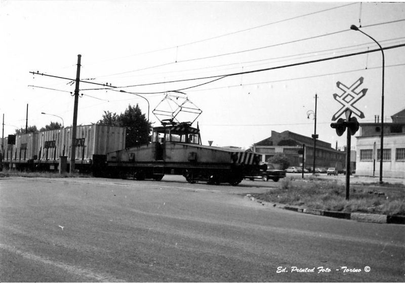 Treno via Vigliani.jpg