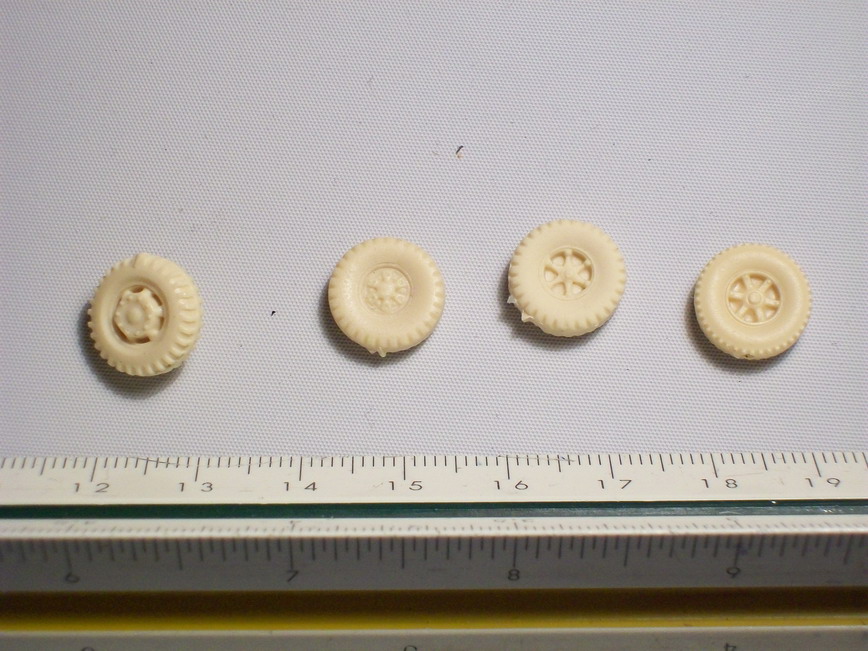 VARI CLONI CON RIVAROSSI PER CM52.jpg