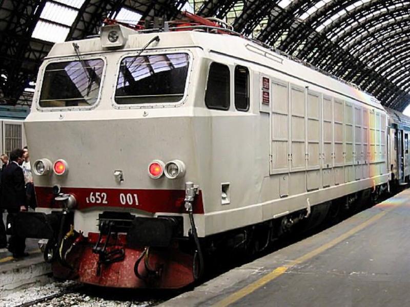 E 652 001 bianco Milano C.le.jpg