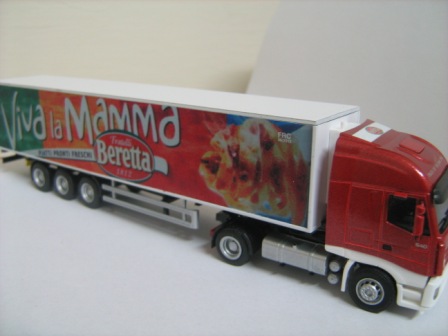 STRALIS-W-LA-MAMMA-2.JPG
