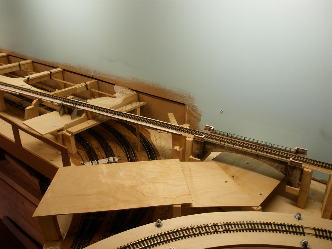 644.70 nuovo ponte e alveo fiume.JPG