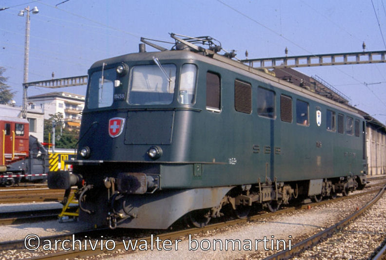 SBBCFFFFS-Ae.6_6-insostanelDLSBBChiasso-ottobre.1997 diapositiva.forum2GarchivioWbonmertini-.jpg