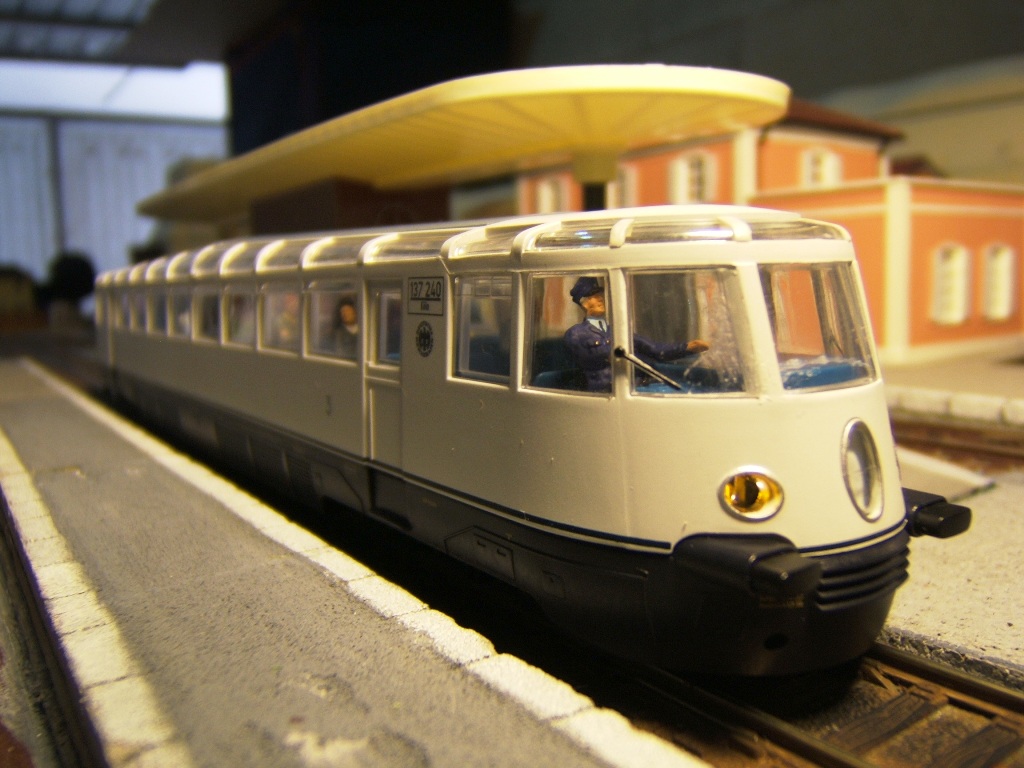 21 06 2013 DB VT 137 240 DRG.jpg