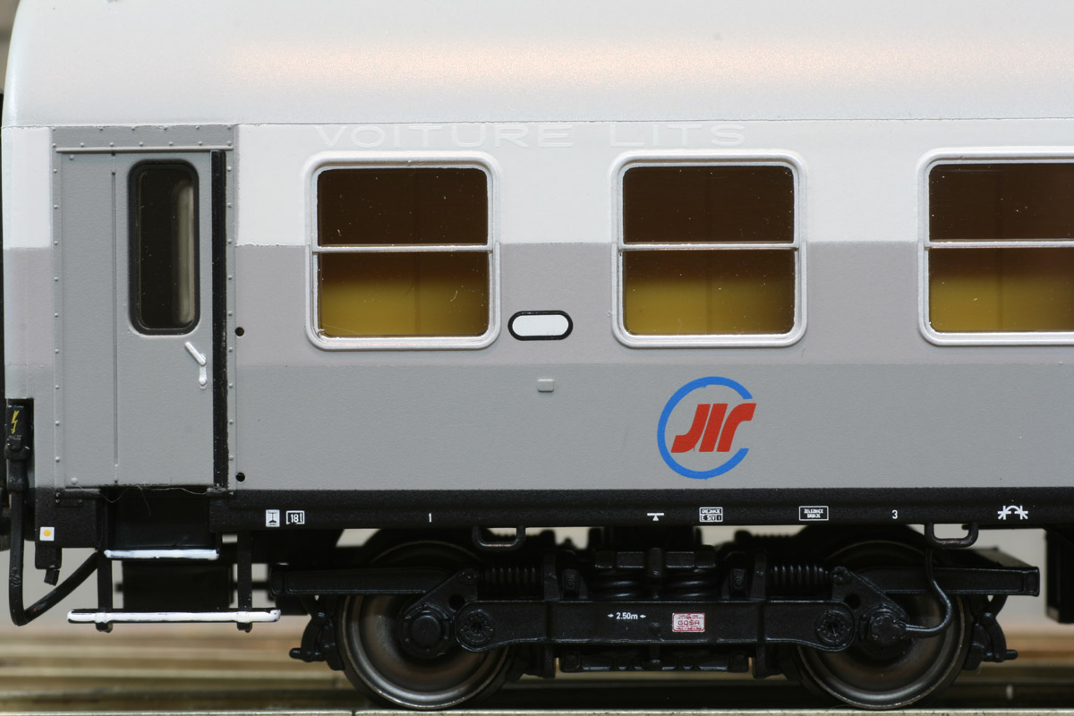 ACME_52854_Detail.jpg